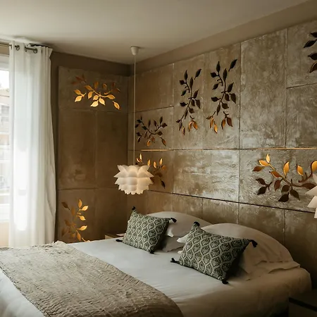 Boutique Cezanne Centre Hotel