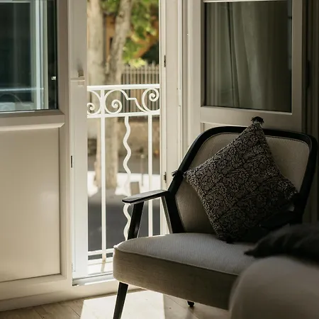 Otel Boutique Cezanne Centre 4*