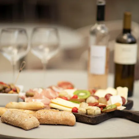 Boutique Cezanne Centre Szálloda 4*